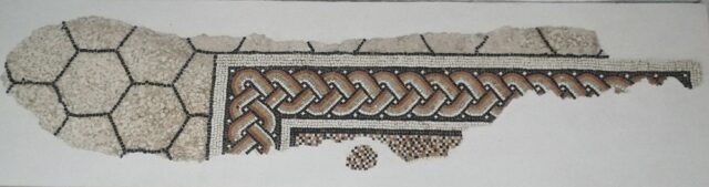 Panneau de mosaïque gallo-romaine en opus tessellatum polychrome - Musée Auguste Jacquet - Beaucaire