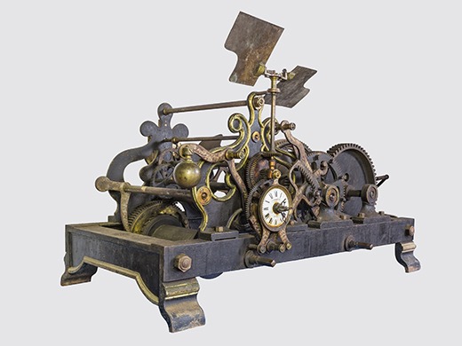 Mécanisme d'horlogerie conservé au musée des arts et métiers traditionnels de Salles-la-Source