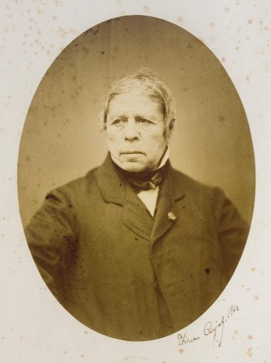 Portrait d’Ingres debout